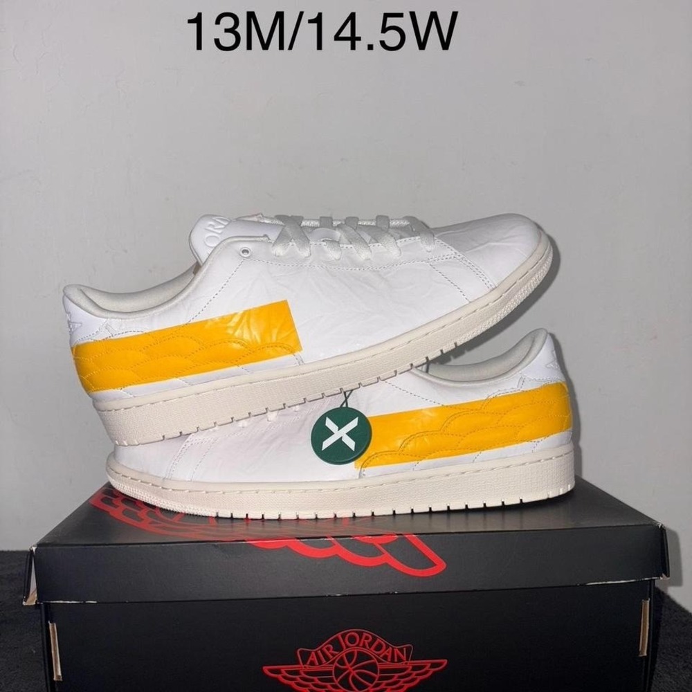 Air Jordan 1 Centre Court "White / University Gold" 13 Men Brand New